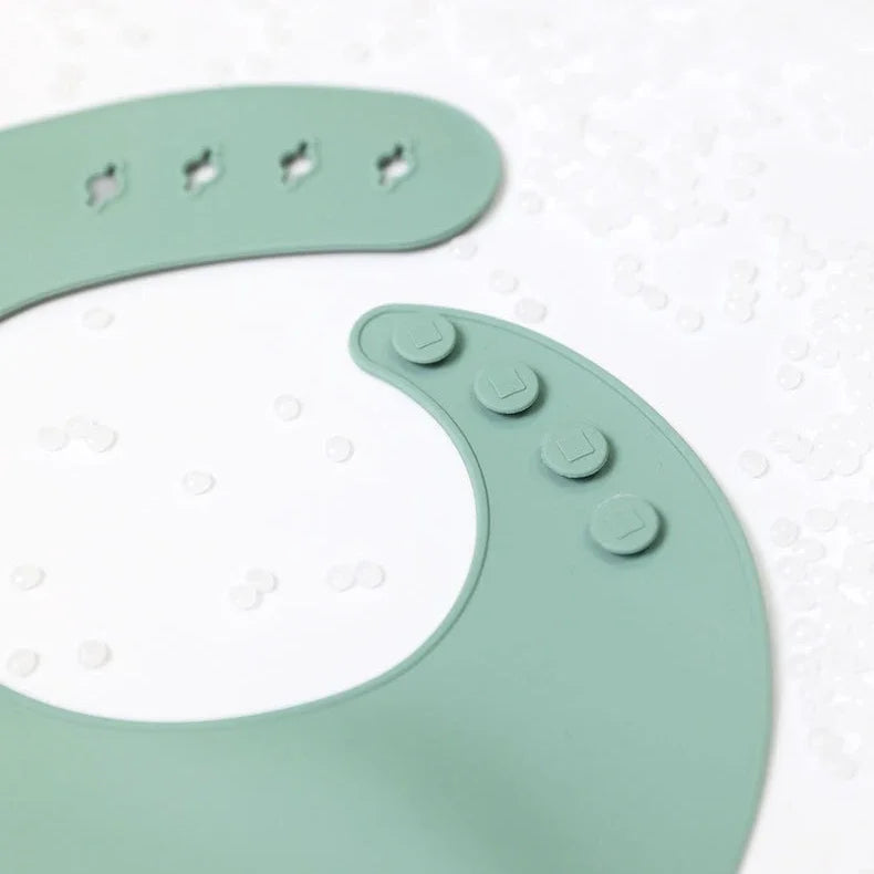 Waterproof Silicone Baby Bib – BPA Free, Soft & Adjustable